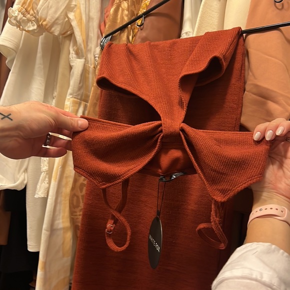 SOLD Whitefox rust dress - Picture 4 of 4